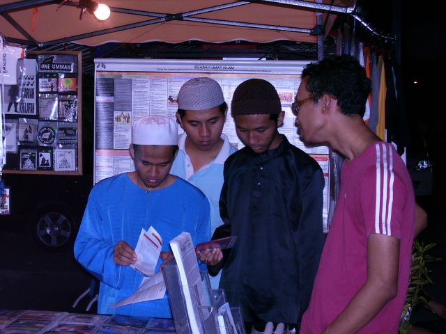 alt